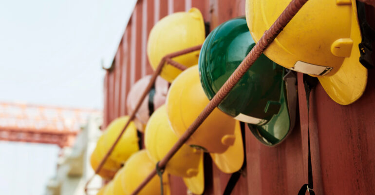 Empresas de sst devem contratar a betta4